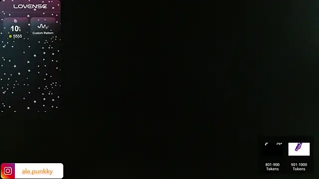 charlotbelucci  online show from January 16, 2025, 1:36 pm