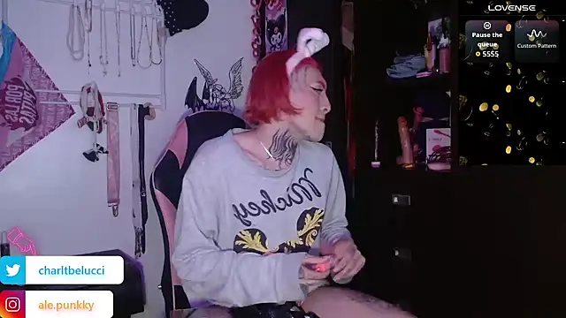 charlotbelucci  online show from February 6, 2026, 8:07 am