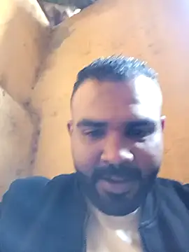 Snapshot of ListedLoin chatting on January 10, 2025, 1:09 pm ListedLoin online show from January 10, 2025, 1:09 pm