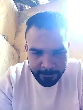 Snapshot of ListedLoin chatting on February 1, 2025, 8:18 am ListedLoin online show from February 1, 2025, 8:18 am