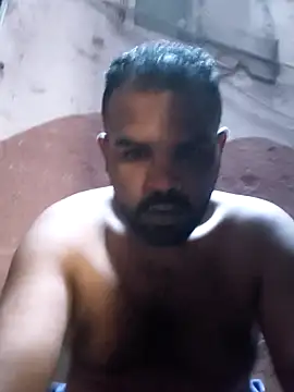 Snapshot of ListedLoin chatting on October 4, 2025, 6:33 am ListedLoin online show from October 4, 2025, 6:33 am