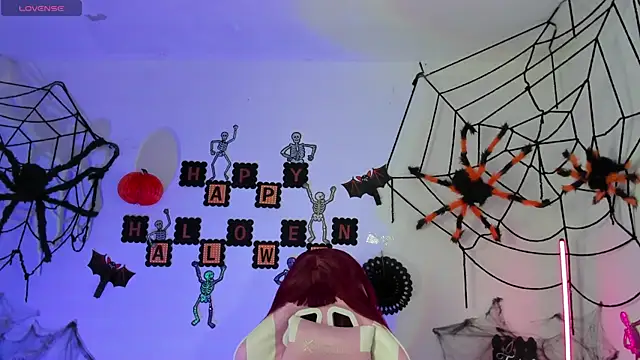 Ahri Elderwood online show from October 13, 2025, 4:34 am