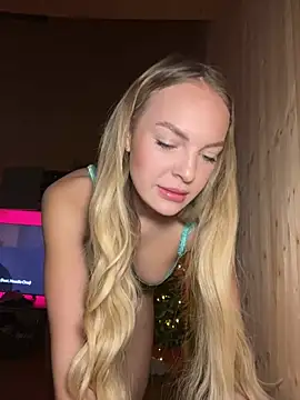 Snapshot of ChiaraVixen chatting on December 15, 2024, 7:46 am ChiaraVixen online show from December 15, 2024, 7:46 am