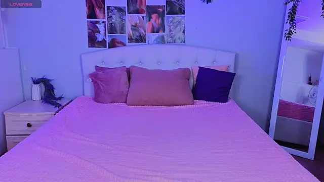 JessicaCartier online show from March 5, 2025, 4:34 am