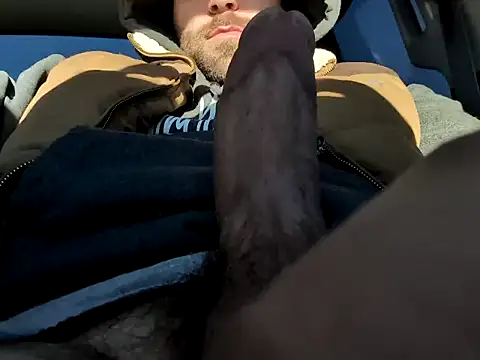 Snapshot of jwiththethickone413 chatting on December 3, 2024, 7:11 pm jwiththethickone413 online show from December 3, 2024, 7:11 pm