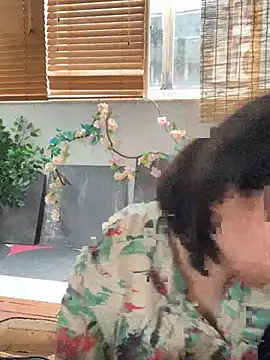 Eliza-E online show from March 1, 2026, 12:01 am