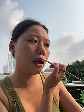 Eliza-E online show from April 20, 2026, 12:13 am