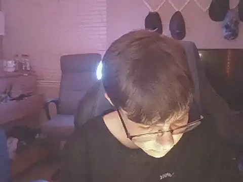 KaliSnow199623 online show from December 5, 2024, 4:42 am