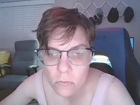 KaliSnow199623 online show from January 7, 2025, 4:18 am