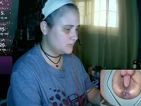 lolalicious 758 online show from May 18, 2026, 9:31 pm