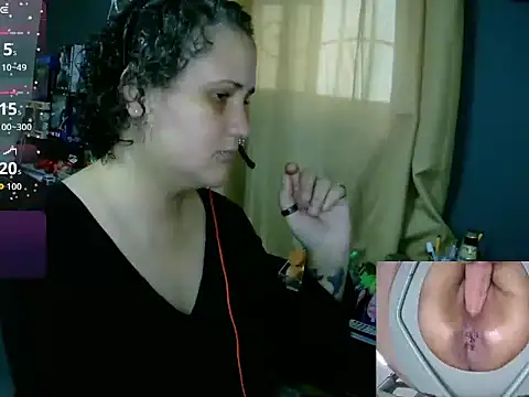 lolalicious 758 online show from May 19, 2026, 9:10 pm