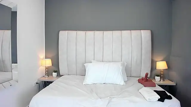 MelissaKarterrs online show from March 18, 2025, 6:26 pm