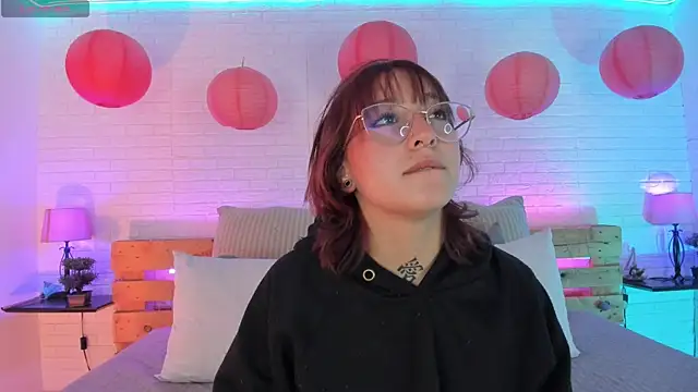 sofi bakerr online show from February 8, 2025, 11:33 am