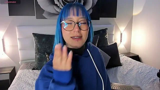 sofi bakerr online show from September 22, 2025, 11:34 am