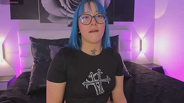 sofi bakerr online show from October 15, 2025, 11:32 am