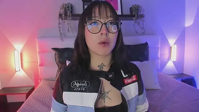 sofi bakerr online show from April 16, 2026, 11:33 am