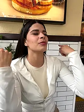 DaryRos online show from November 11, 2025, 5:24 pm