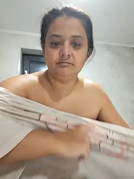 sarahhh1987 online show from November 7, 2025, 1:38 am