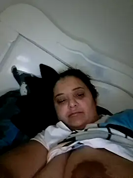 sarahhh1987 online show from November 16, 2025, 3:56 am