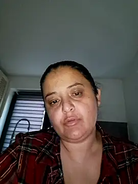 sarahhh1987 online show from November 30, 2025, 12:42 pm