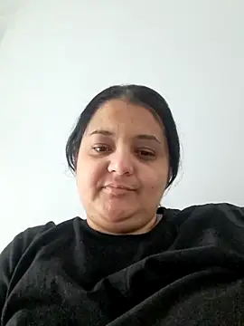 sarahhh1987 online show from February 20, 2026, 7:43 am