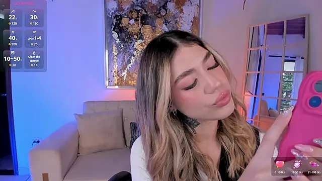 ViolettHansson online show from February 13, 2026, 6:37 pm