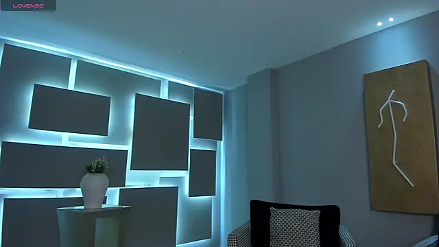 AliceHarper  online show from April 17, 2026, 7:06 pm