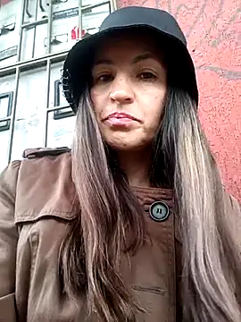 Divalive 28 online show from February 11, 2025, 8:42 pm