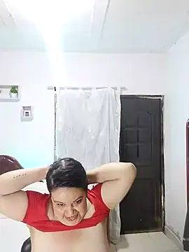 lunanataly online show from March 16, 2025, 9:37 pm