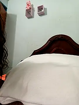 Snapshot of lunanataly chatting on March 1, 2026, 3:47 pm lunanataly online show from March 1, 2026, 3:47 pm