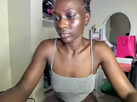 Snapshot of ebonyy_duchess chatting on October 27, 2025, 8:13 pm ebonyy duchess online show from October 27, 2025, 8:13 pm