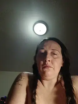 PhatAss Kummmilla online show from November 16, 2025, 4:07 am