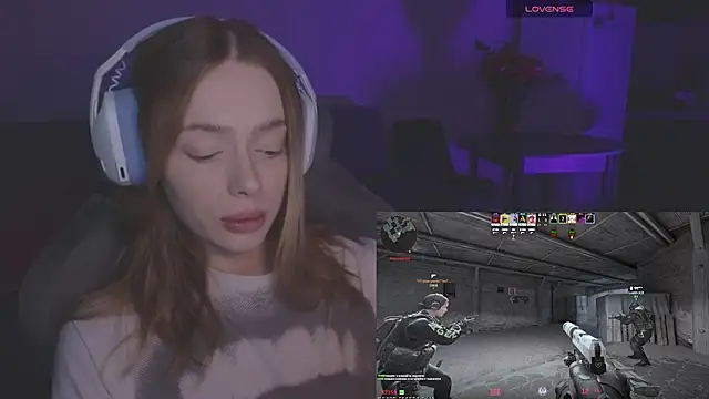  MayShy  online show from December 2, 2025, 6:19 am