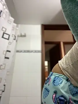 Salome golvert online show from January 20, 2025, 7:46 pm