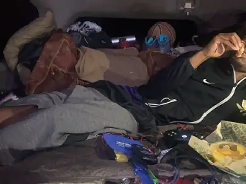 SlimeCrownzOut5 online show from February 13, 2026, 5:47 am