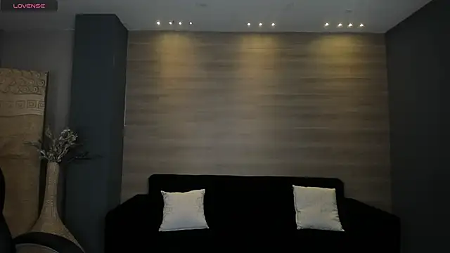 AnaisNin online show from February 6, 2025, 12:37 pm