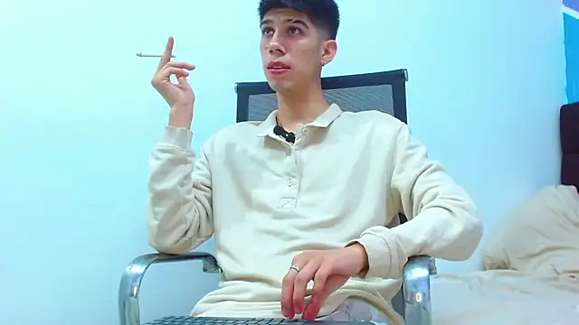 jhony-sex online show from March 14, 2025, 6:53 am