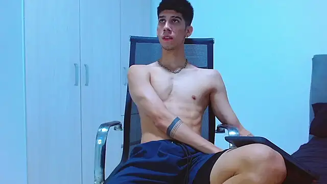 jhony-sex online show from November 6, 2025, 8:26 am