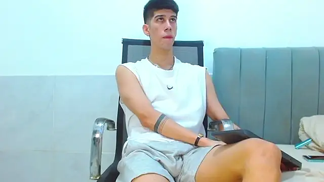 jhony-sex online show from April 14, 2026, 10:54 am