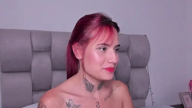 Susan-Sweet-7 online show from February 6, 2025, 2:11 am