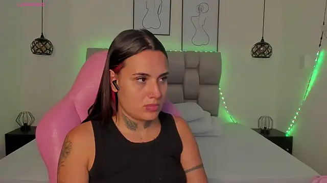 Susan-Sweet-7 online show from January 12, 2026, 8:25 pm