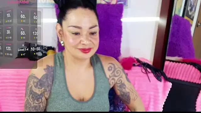 Ginna--mia online show from April 15, 2026, 1:56 am