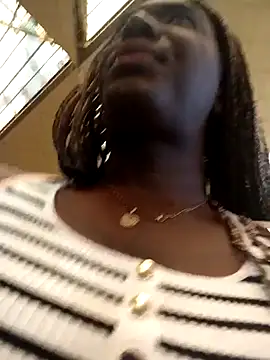 blackhotpartyts online show from October 27, 2025, 3:27 pm