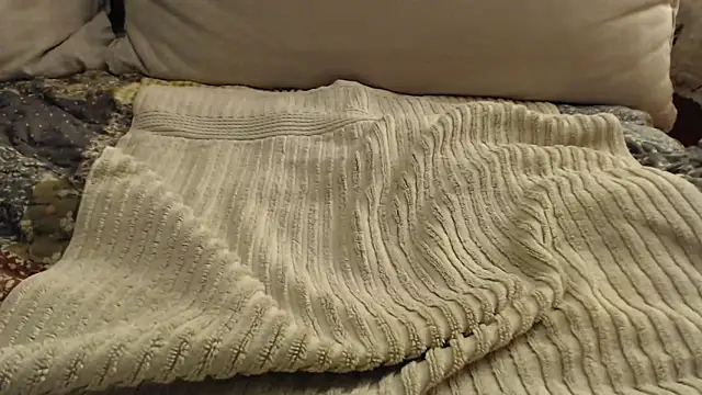 Heartclass online show from March 19, 2025, 9:27 pm