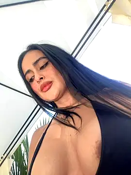 Alexandra duque online show from October 17, 2025, 8:55 pm