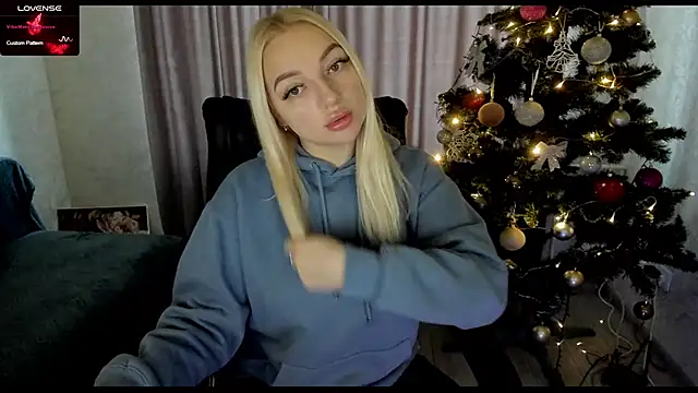 Stella  Cox online show from January 12, 2026, 7:24 am