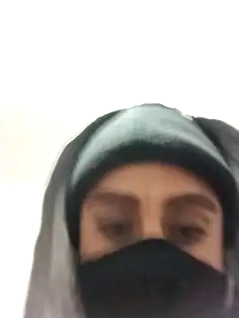 ycosonthegram online show from October 29, 2025, 9:33 am