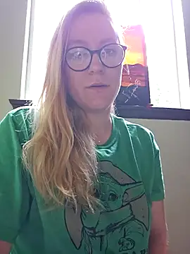 Paynted Lady online show from November 8, 2025, 9:24 pm