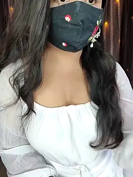 Snapshot of Tanvi-patil chatting on March 23, 2025, 6:37 am Tanvi-patil online show from March 23, 2025, 6:37 am