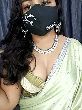 Tanvi-patil online show from April 15, 2026, 4:47 pm